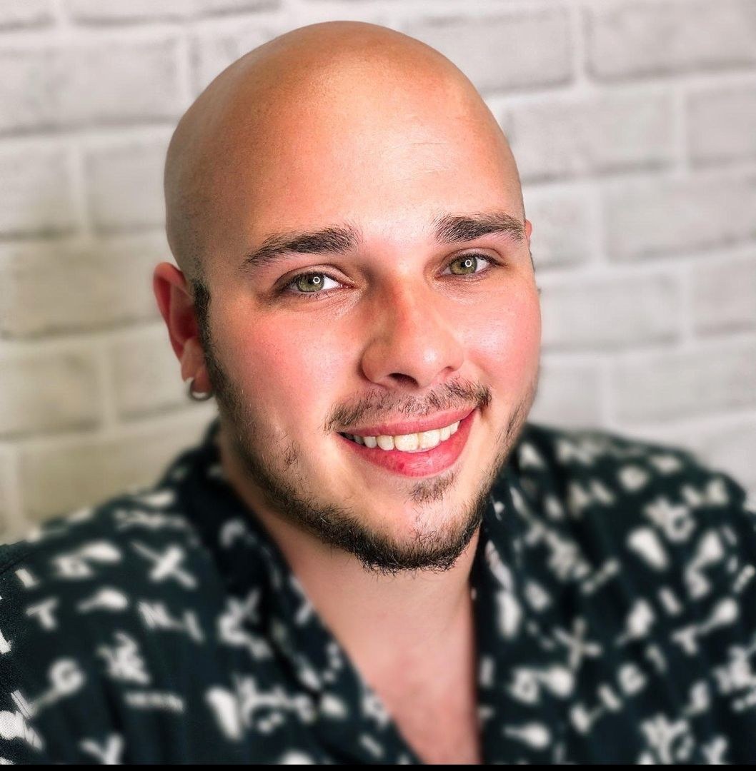 Raymond Kelly, certified short hair specialist in Deer Park, NY